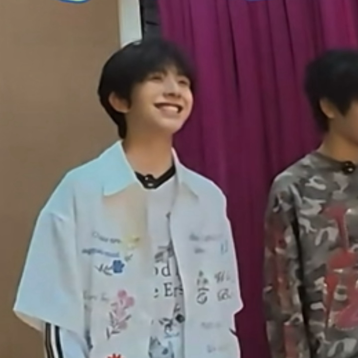 😁哼哼 