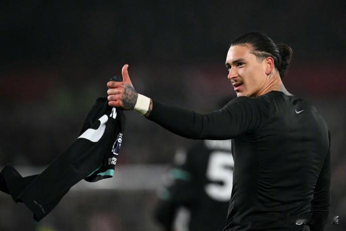 替补登场，超级英雄

努涅斯对阵布伦特福德个人数据：

10 触球
5 对方禁区