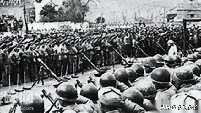 1948年长春十万大军集体放下武器，原因不是打光了子弹，而是发现仓库里藏着的那个