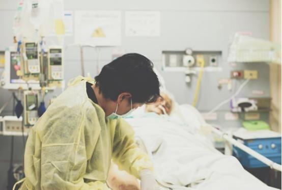 为什么绝大多数国家禁止安乐死？不夸张的说，安乐死一旦被放开，那就是穷人的噩梦。