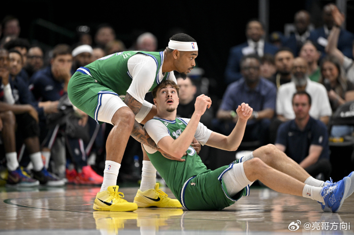 独行侠100-93战胜开拓者，赛后，独行侠状元弗拉格接受媒体采访。“我在整个赛季