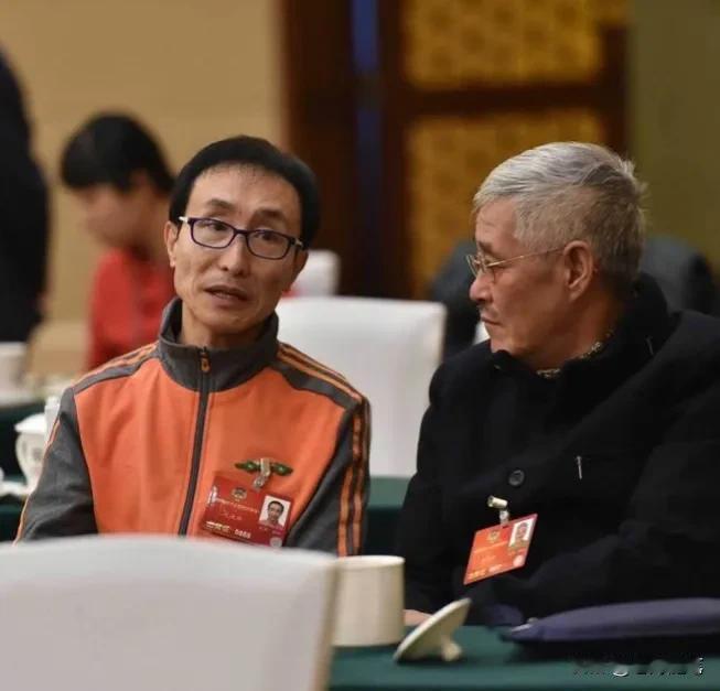 著名小品演员，影视演员，巩汉林说：很多朋友熟悉我都是通过我演的小品，尤其是和赵丽