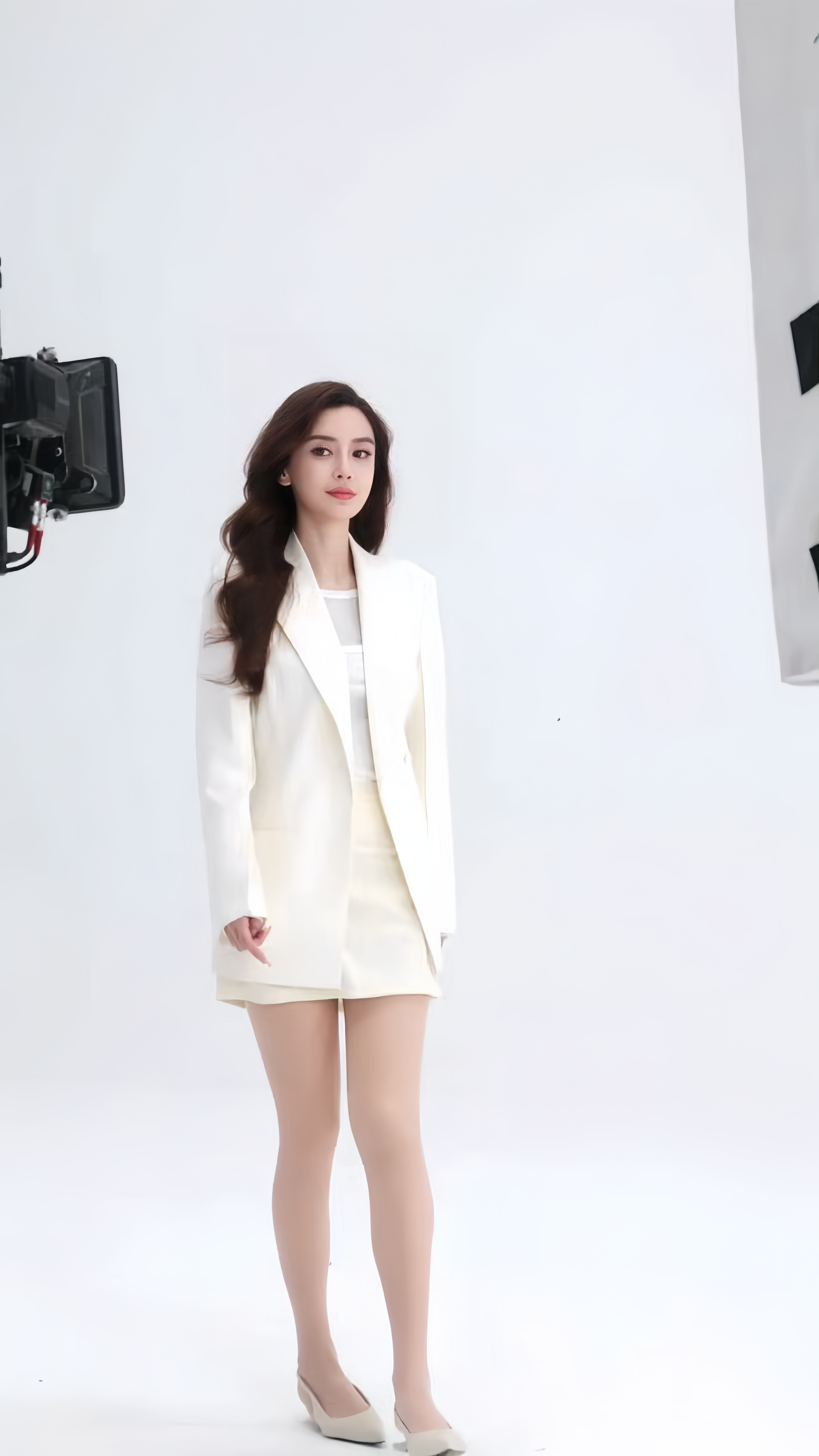 Angelababy x 最新代言宣传照·丝滑