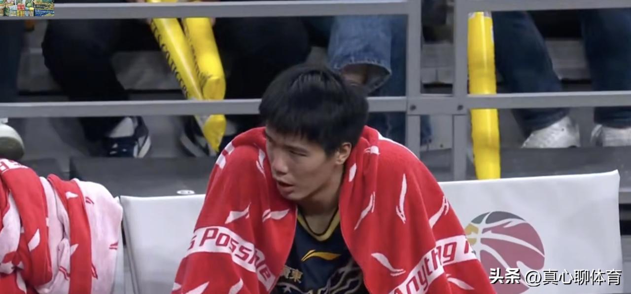 在王少杰已休战的两场比赛，焦泊乔在主场迎战新疆伊力特的比赛，打出了加盟广东队后最