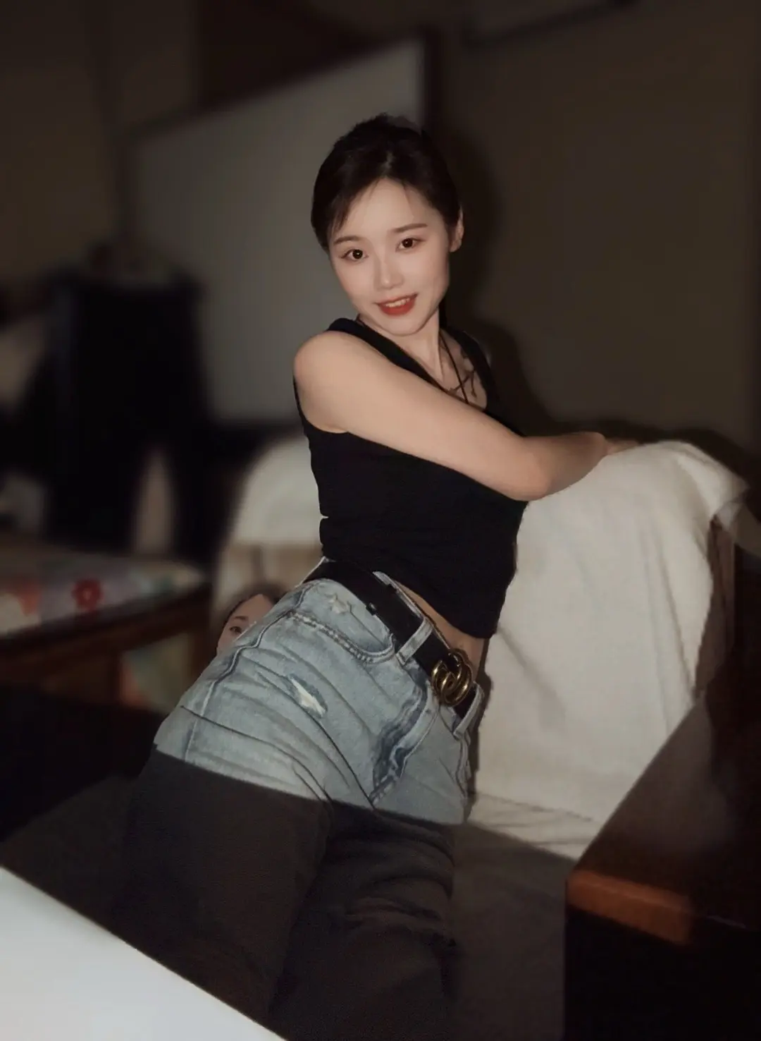 歌配了，文案就算了