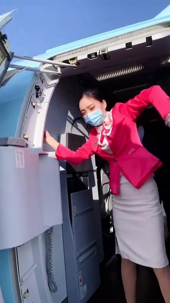 口口声声说爱我，却骗我零花钱。