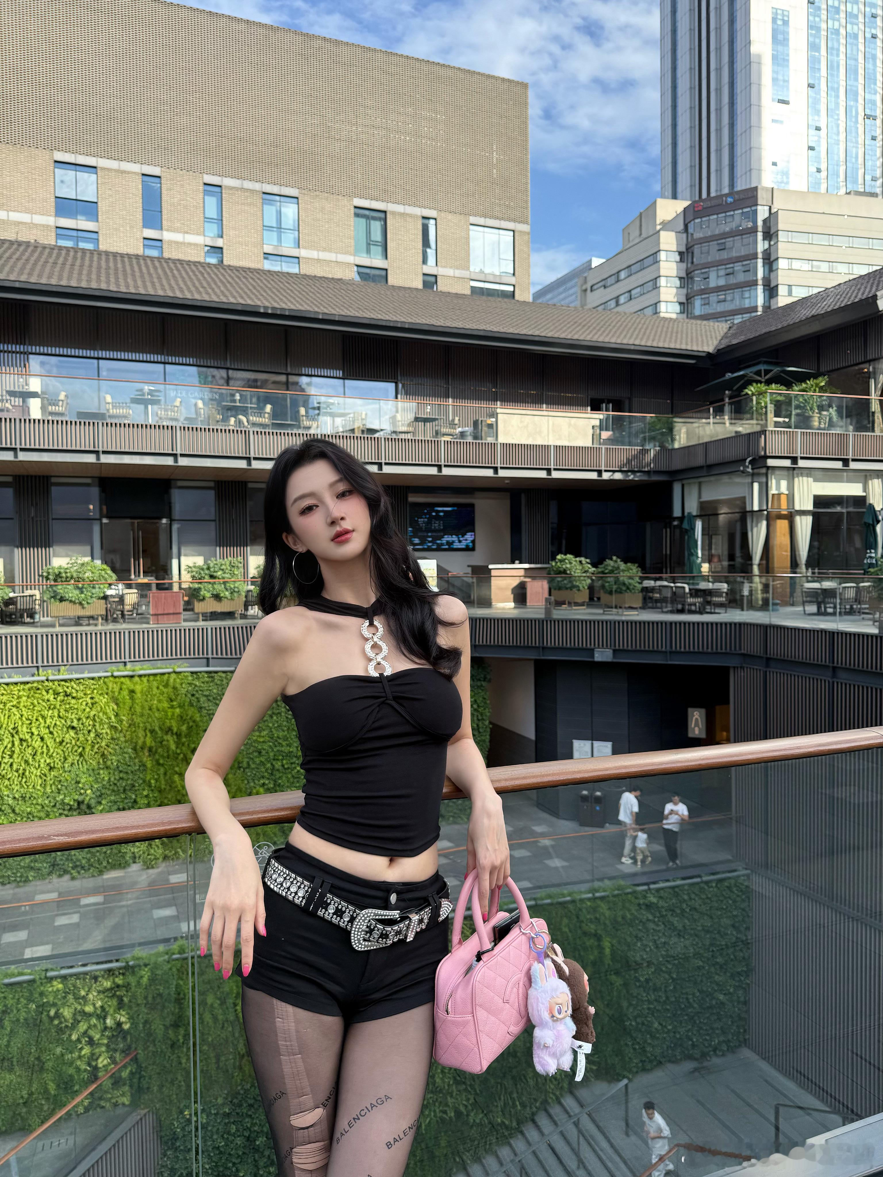 不发脾气只发财 ​​​