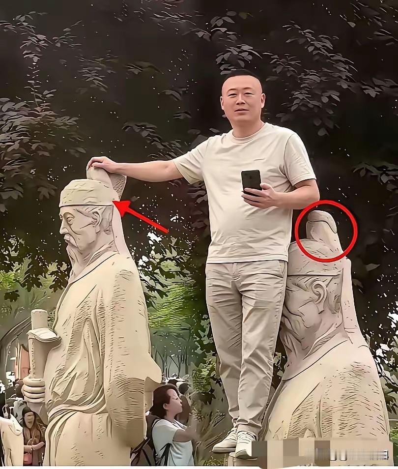 如秦始皇在世他非揍你不可！
（个人观点，只供参考）