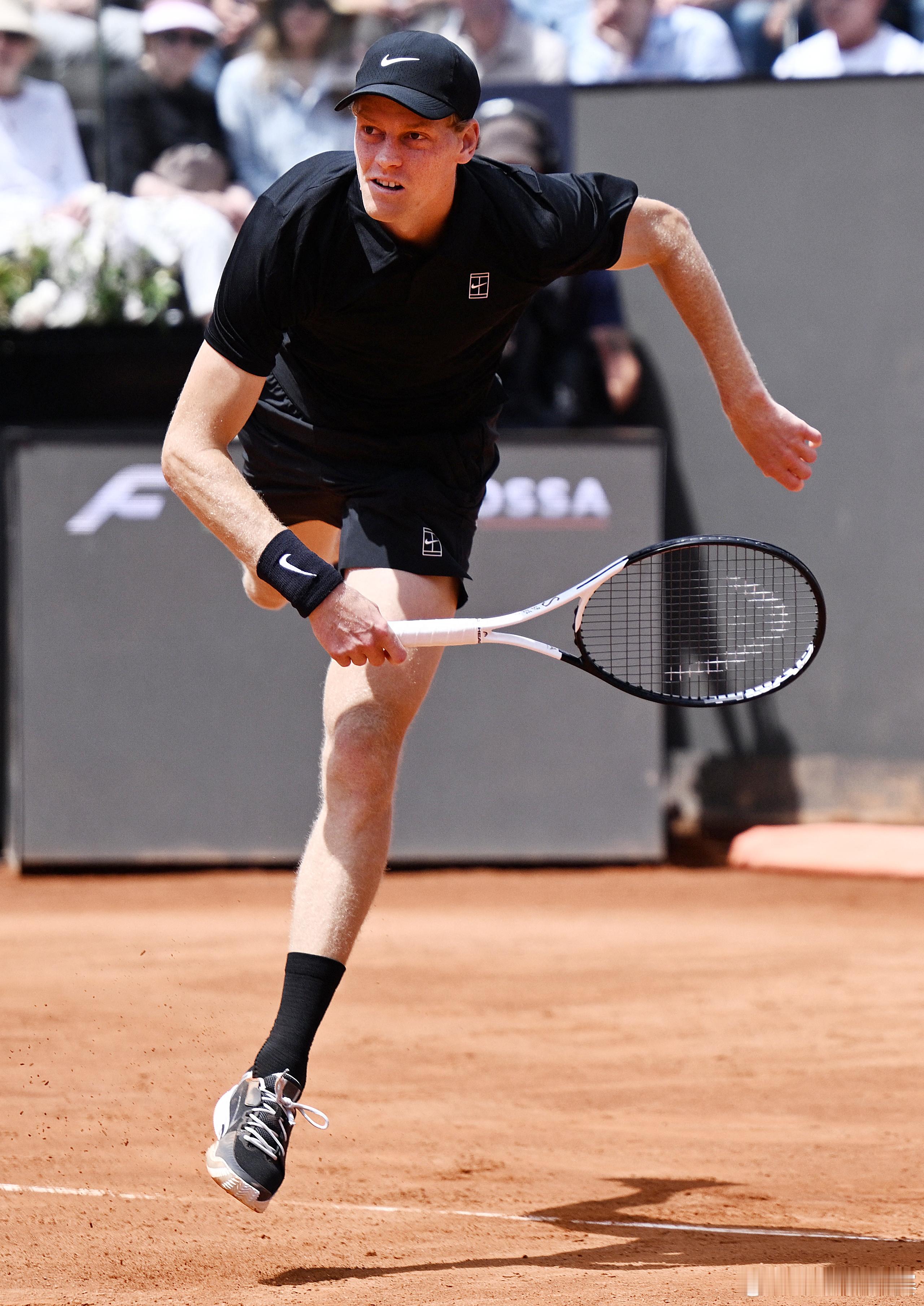 辛纳先下一盘ATP1000 罗马大师赛1/4决赛，头号种子辛纳以6-2拿下首盘，