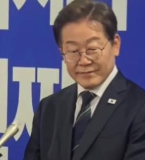 外媒问韩国总统李在明曾称：若中国武统台湾，你会不会出手？李在明曾笑着回应：那是别