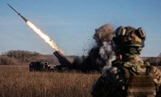 快讯！快讯！
根据俄罗斯国防部公布的数据，在红军城方向（红军城和季米特洛夫），有