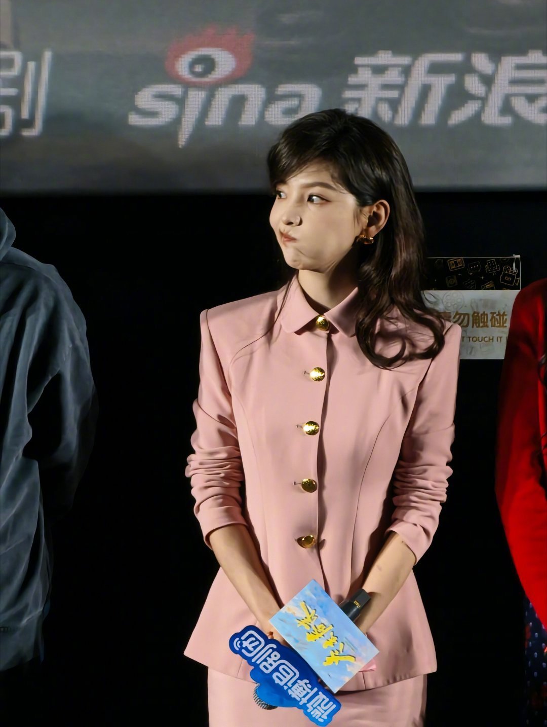 章若楠为了剧宣好拼章若楠剧宣好真诚章若楠为剧宣也太拼了吧！哥哥姐姐叔叔阿姨喊得又