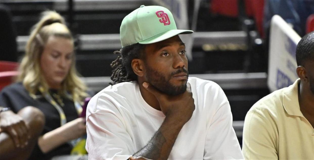 你们知道为什么说小卡对不起快船吗？主要有3个原因！
1、2019年的夏天，小卡从