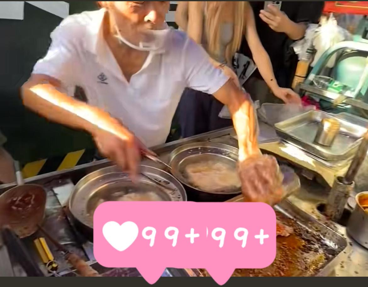 景德镇网红“鸡排哥”！鸡排的味道怎么样？还是现场的单口相声更有意思！谁去现场过，