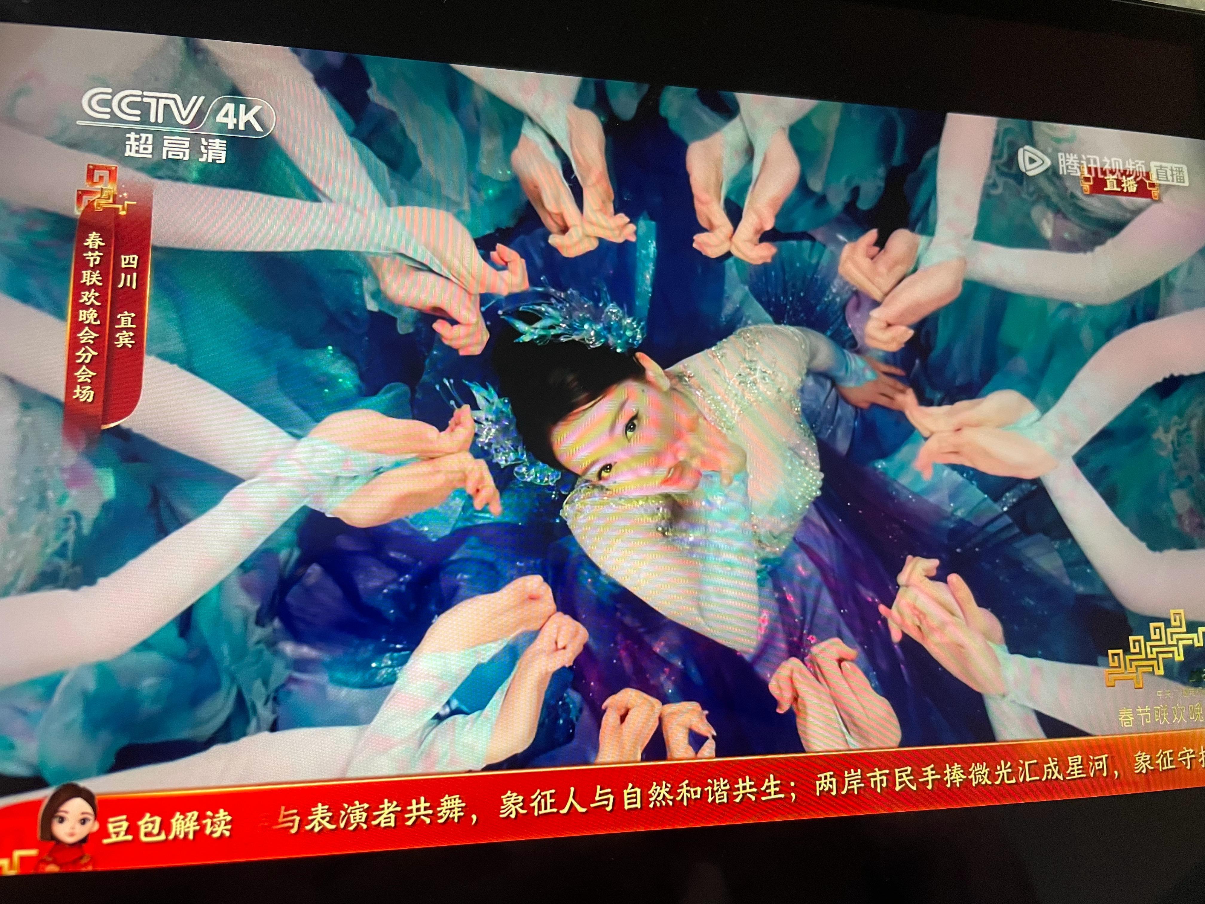 迪丽热巴化妆师早知道不分享妆教了谁说这个妆不好看的！！！明明超级美！！完全是电视