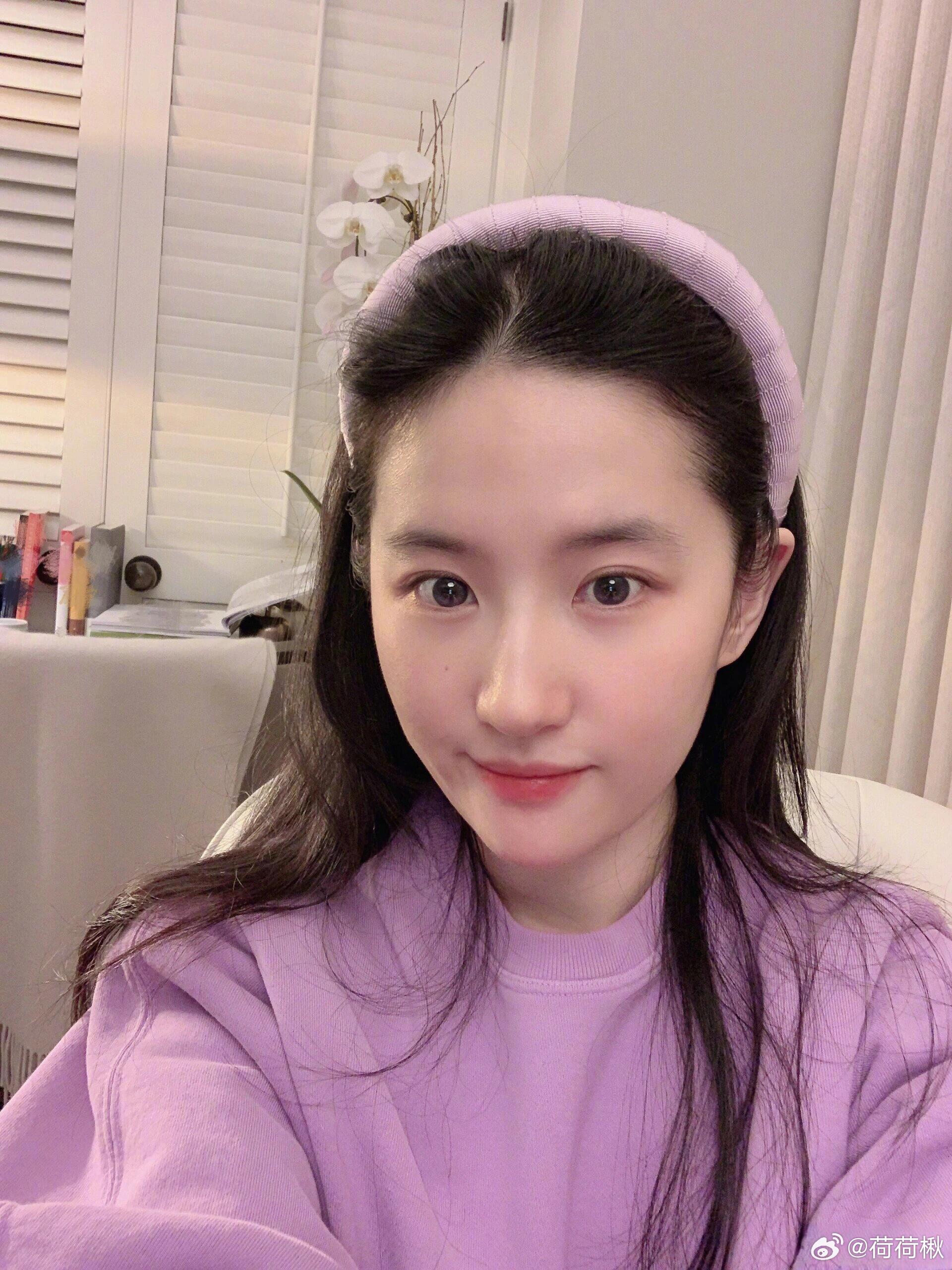 真的拴Q了刘亦菲：为我花生！！！！ ​​​