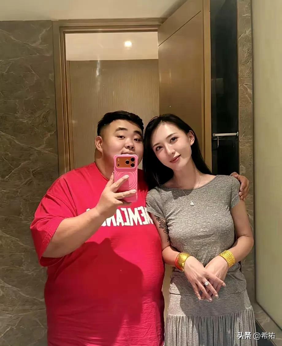 哥们儿，我刚才还说减肥呢！看到你，我悟了，这不是减肥可以解决的问题啊！