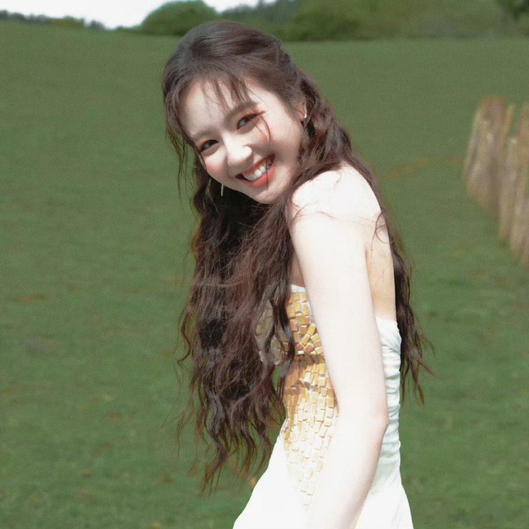 千夜奇谭 和 我欲乘风 都在传李兰迪、邓为这俩人就非得搭呗～不过现在能给兰迪当二