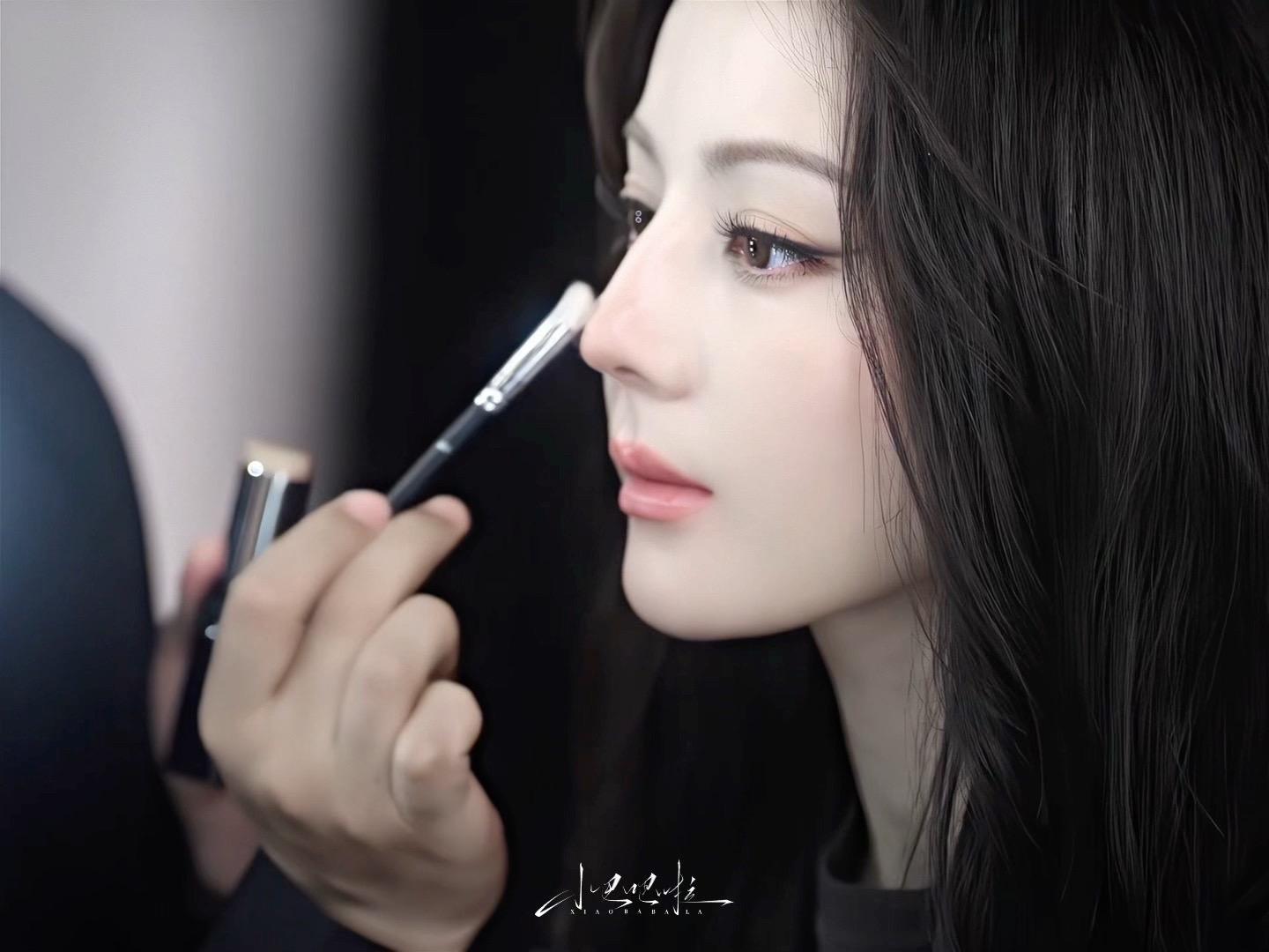 给这张脸化妆是什么感觉