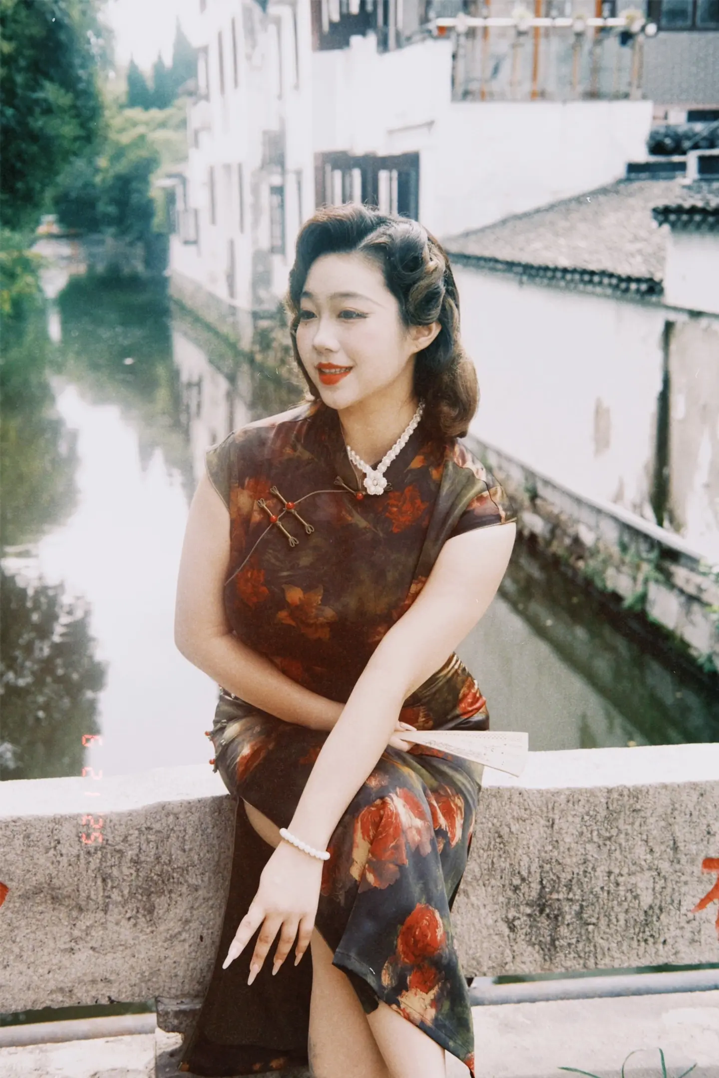 先生。困住我的从来都不是这庭院