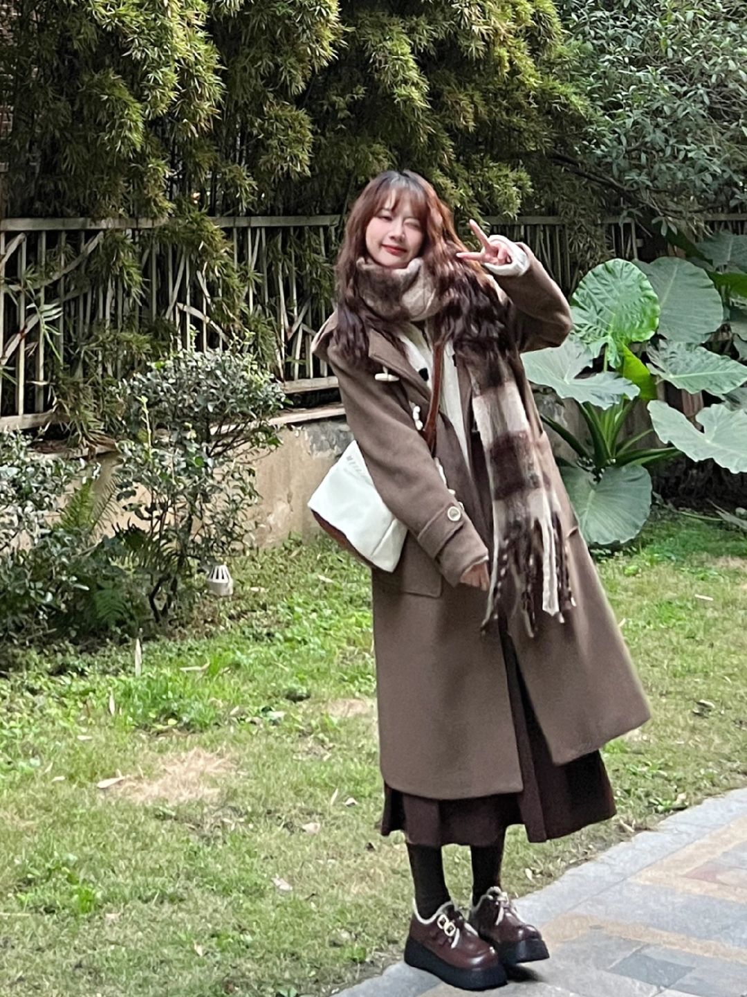 🍂秋冬复古牛角扣大衣~太有落叶的感觉了！