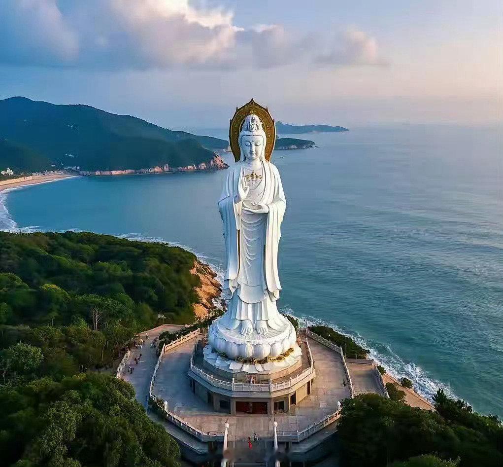 转赞祈福，消灾延寿，菩萨护佑平安，诸事如意吉祥！🙏 ​​​