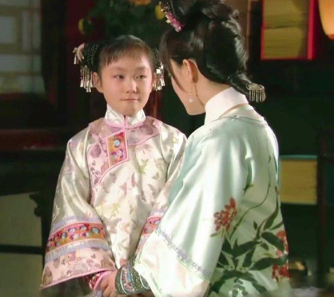 原来《甄嬛传》里演小玉娆的，居然是孙俪同父异母的妹妹 ！ 