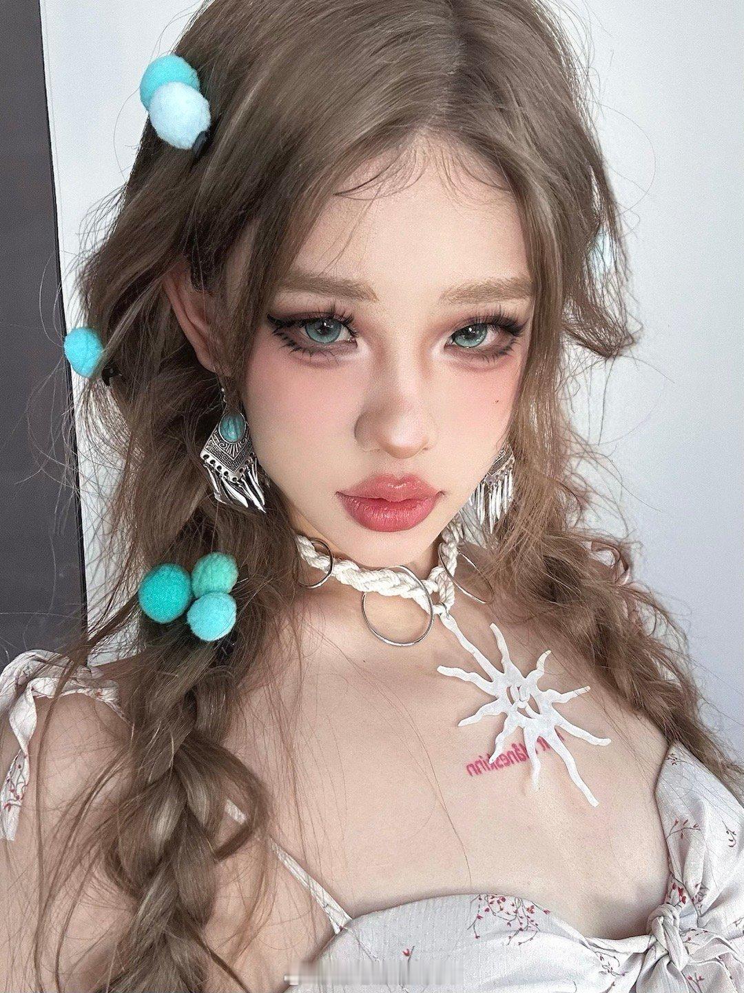 🧝🏼‍♀️ ​​​