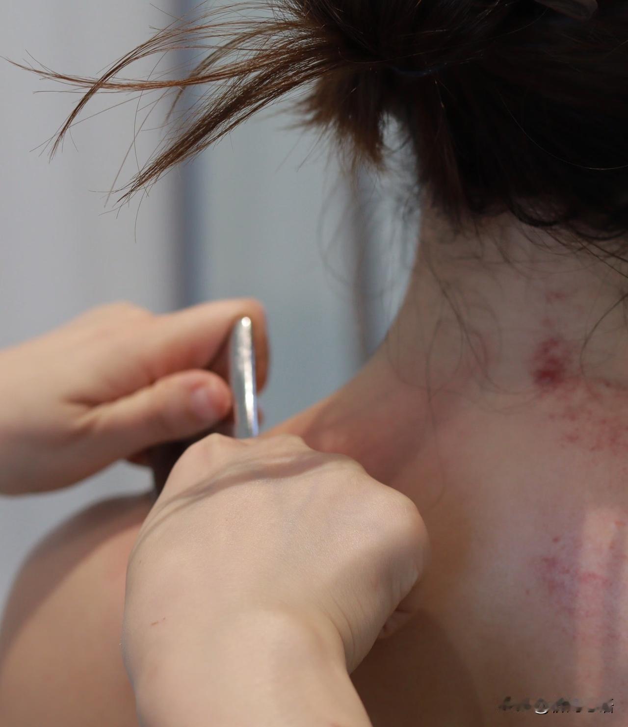 昨天还在沈阳，今天就到葫芦岛了，回到老公工作的地方。

9天假期就这么结束了，该