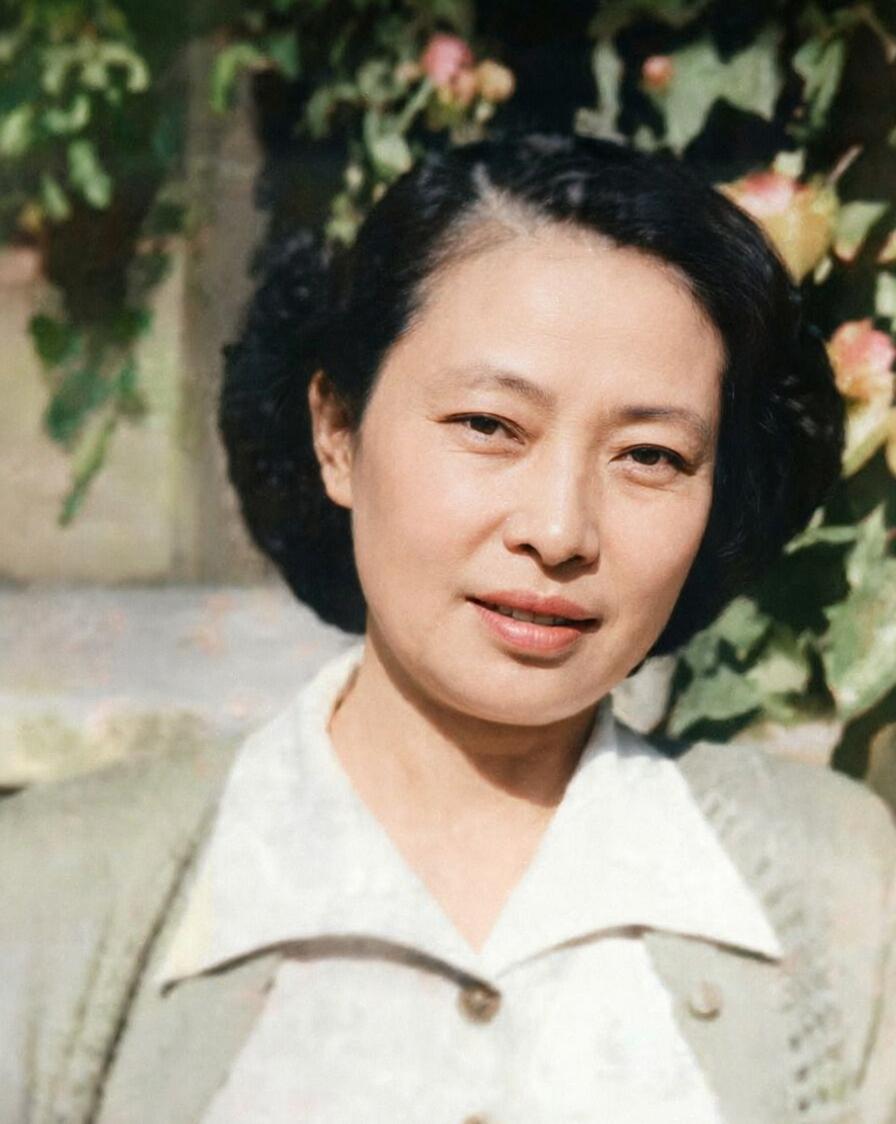 9岁参军，11岁踏上长征路，2022年98岁离世。她叫王新兰，是长征路上年龄最小