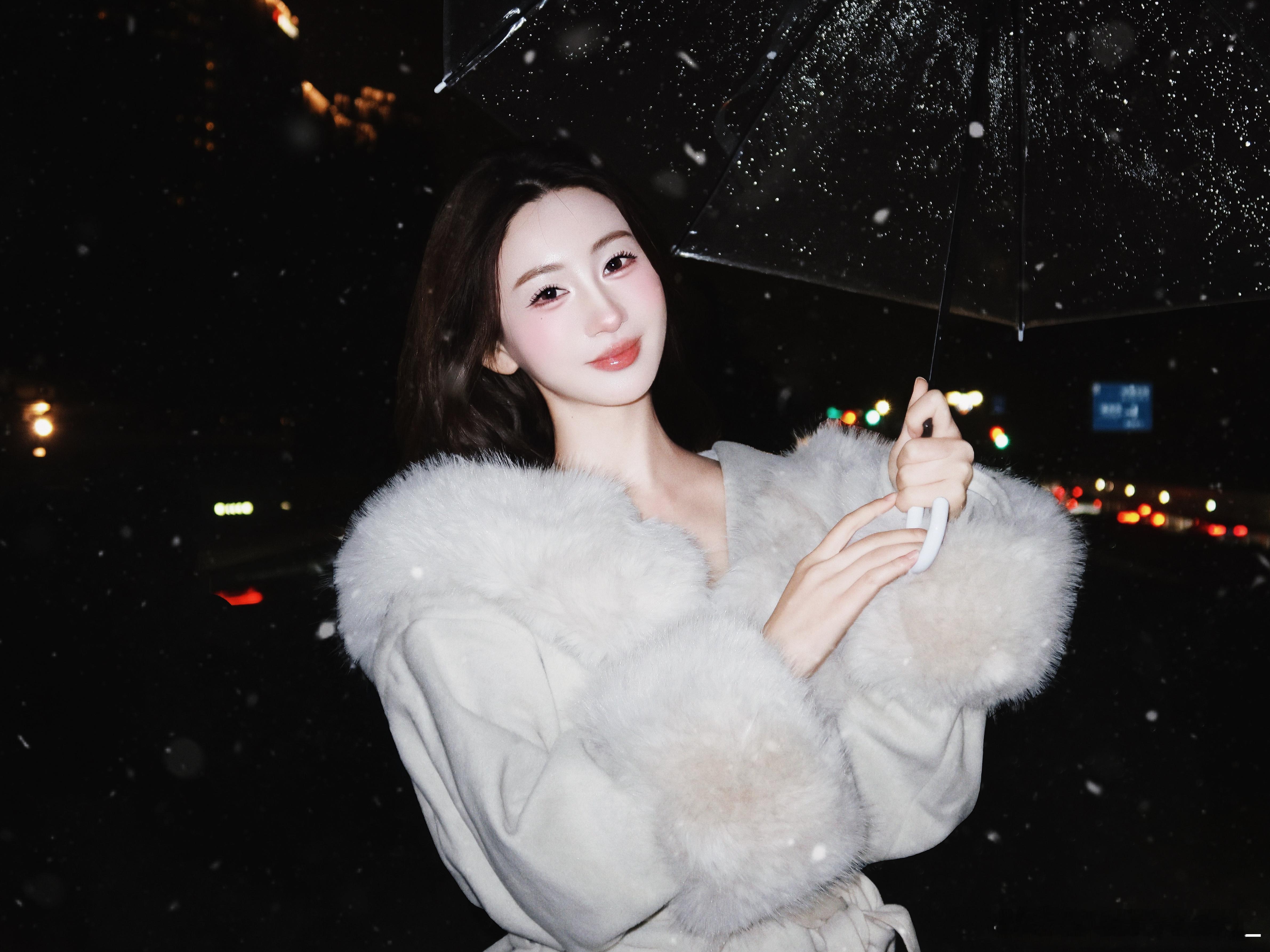 香榭丽大街弥漫浪漫气息 