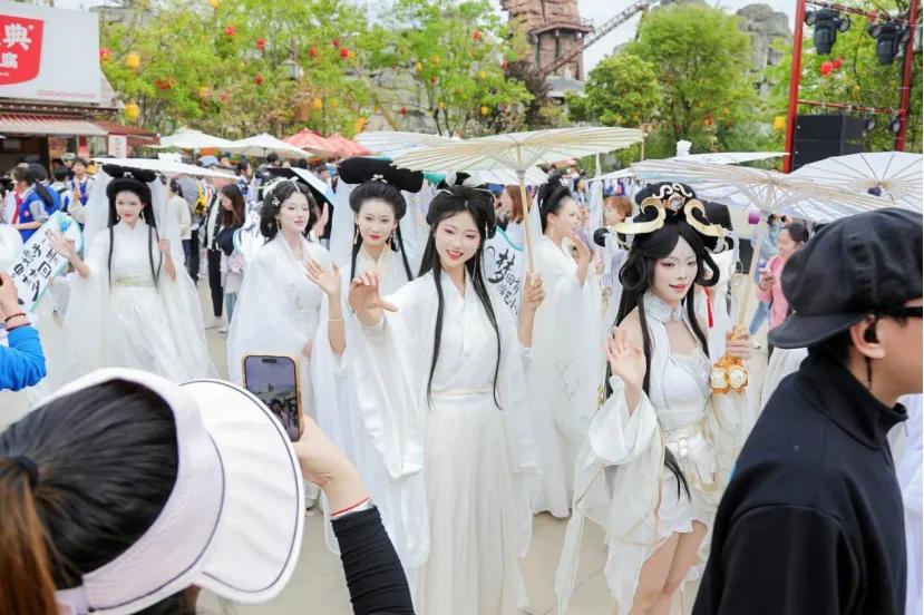 正式对外开放！成都新地标来了