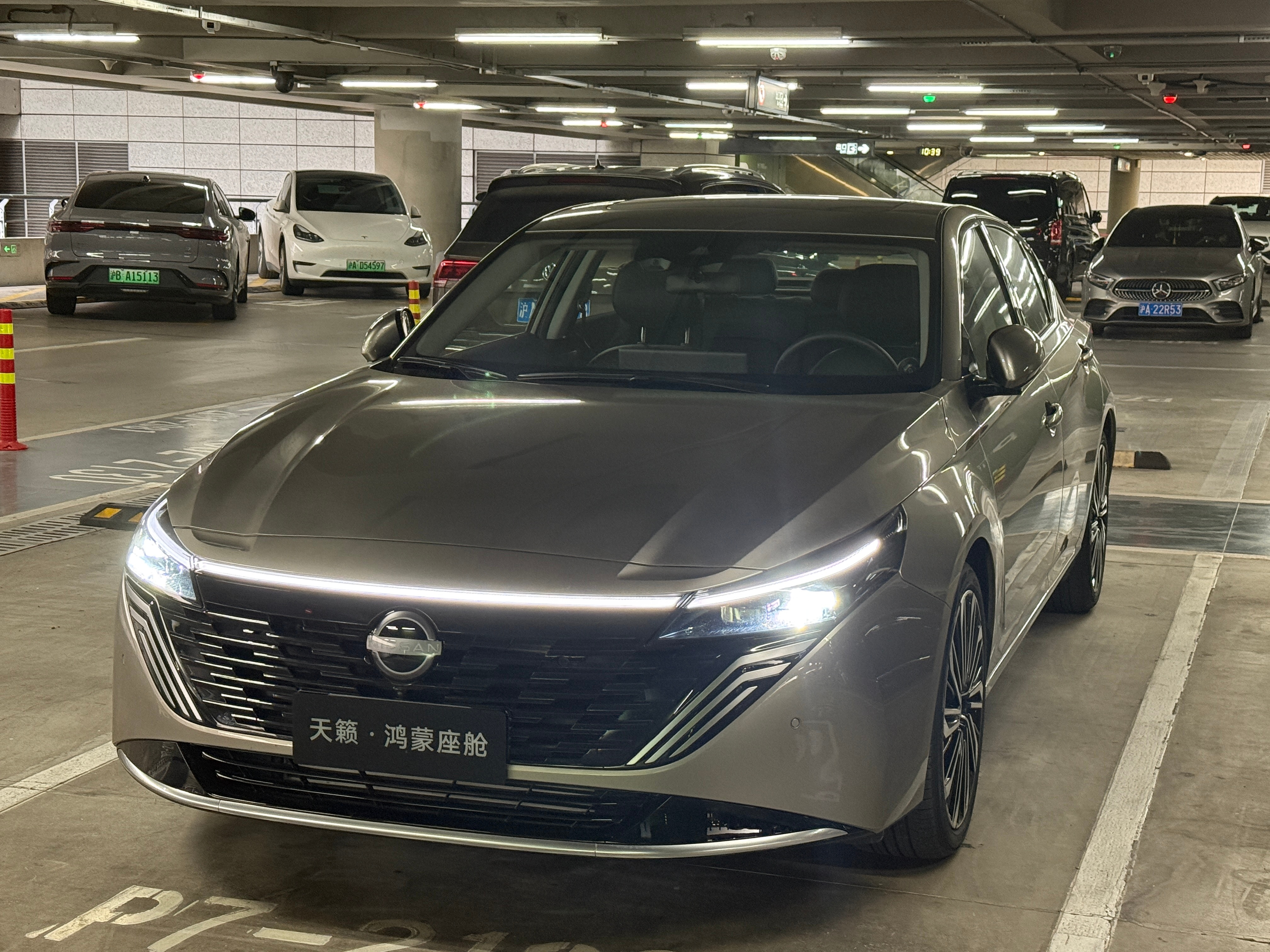 很久没有好好开一台纯油车了，真爽天籁鸿蒙座舱大v聊车 上海