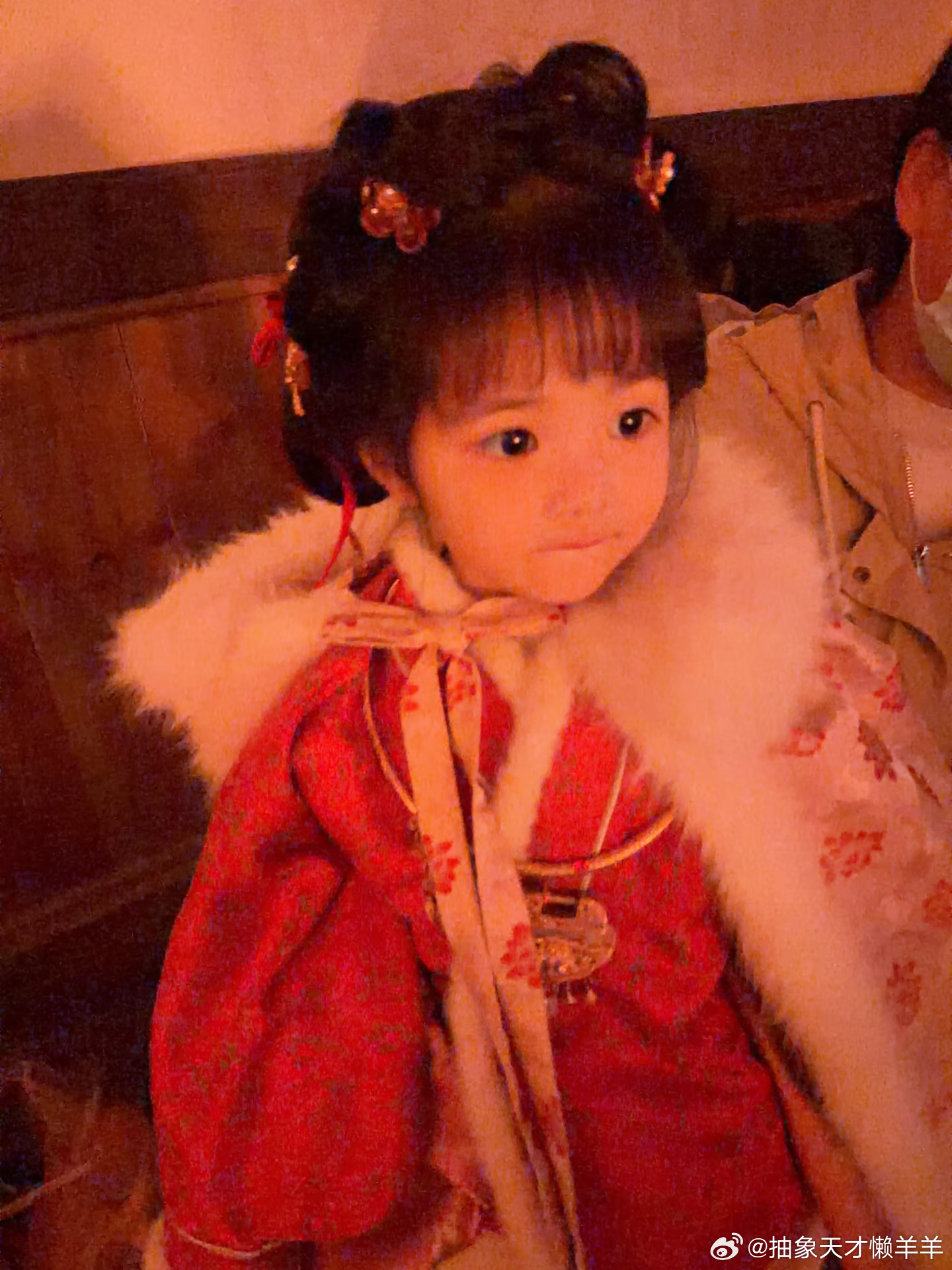 四个年龄段的魏娆 嫁金钗真的很会选小演员诶简直如出一辙的大双眼皮嫁金钗 ​​​