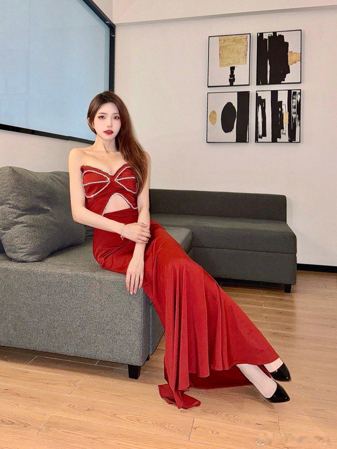 红色战袍[心] ​​​