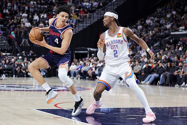 科比-桑德斯其实已经是一名不错的3D锋线了。很多人觉得他只是新秀，经验不足什么的