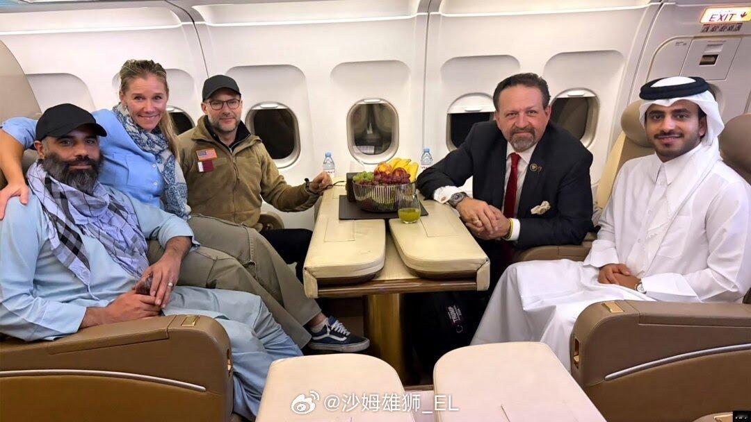 阿富汗塔利班当局向美国特使亚当·博勒移交了另一名被其逮捕的美国人阿米尔·阿米里，