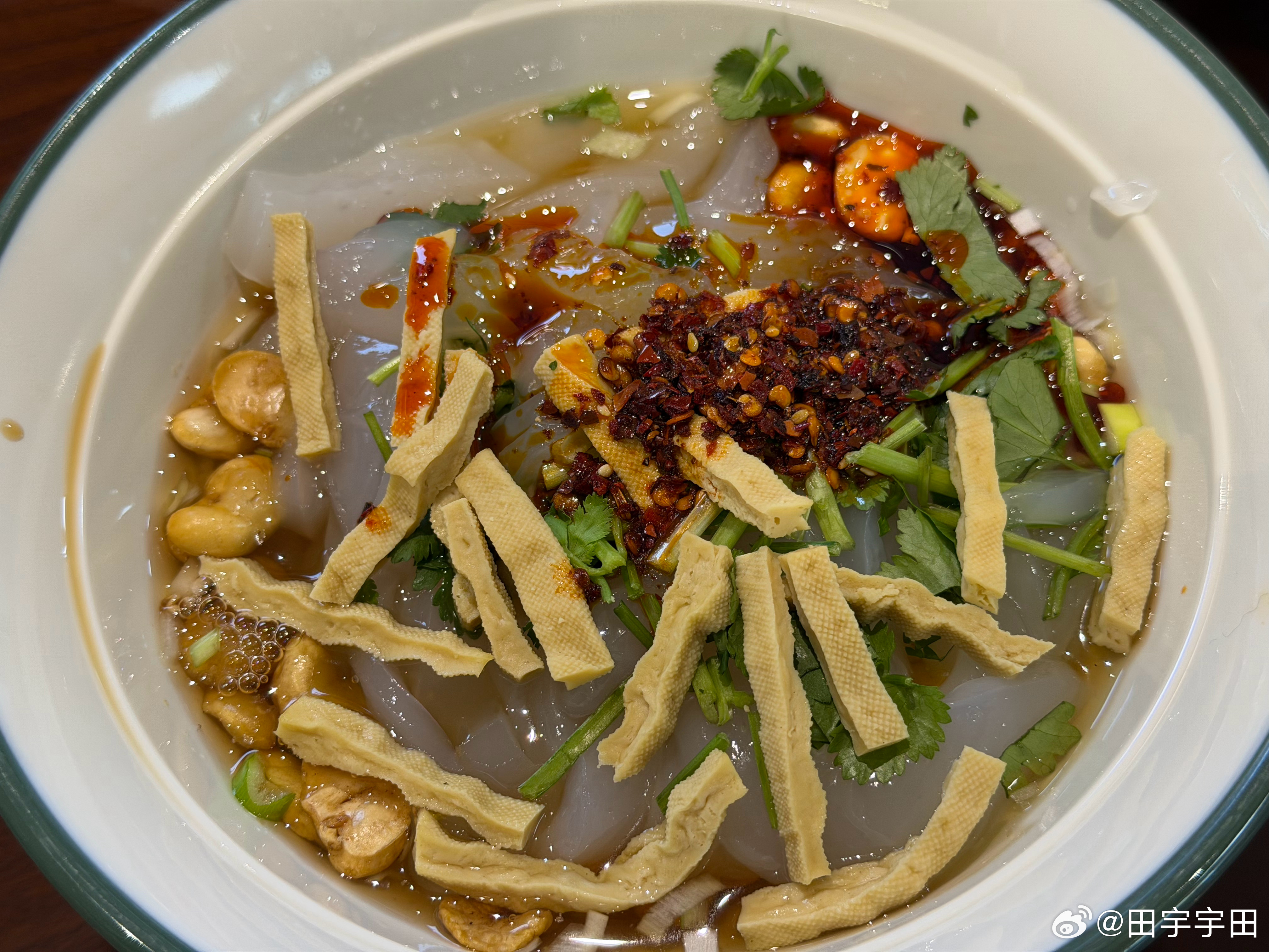 路过浑源县本地美食 浑源凉粉造一碗好吃，但也没那么好吃可能是我选的店不对美食分享