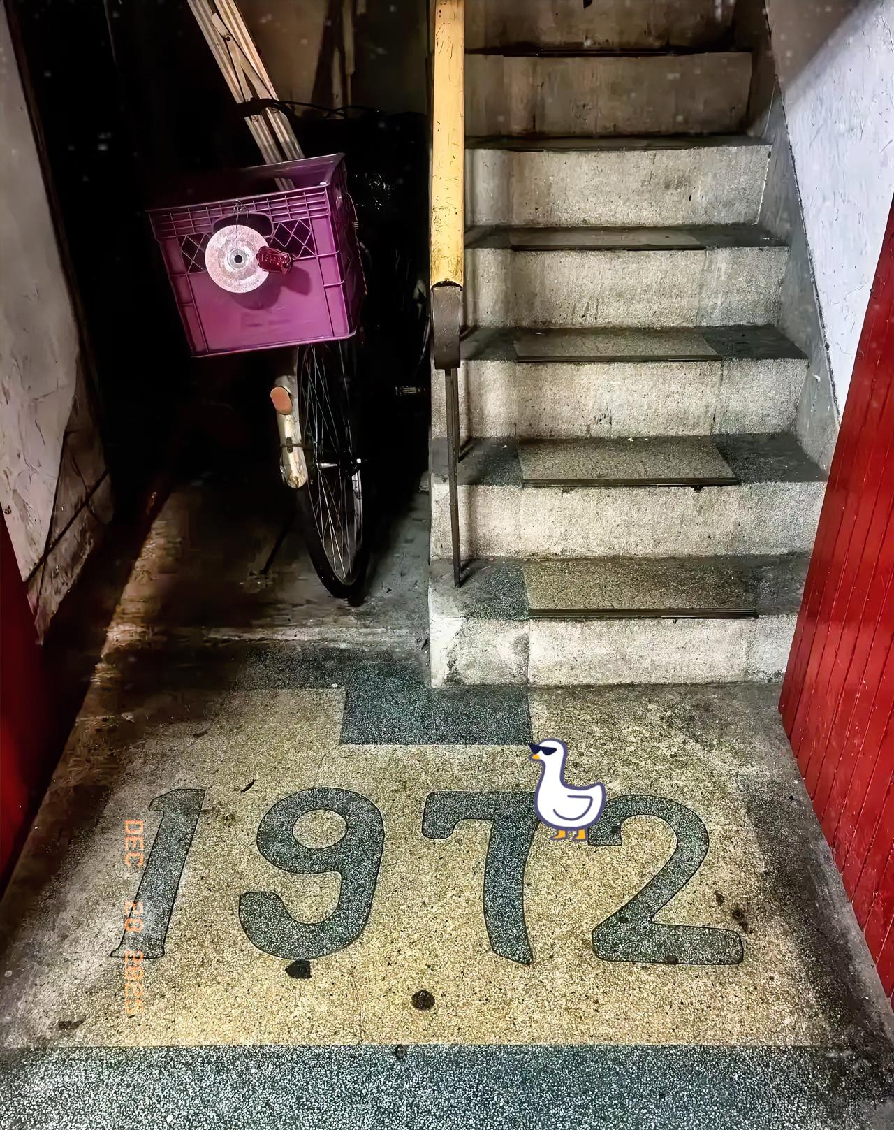 稍早才刚在家录影，谈民进党当局整天炒作反中，名曰安全，结果台湾一堆真正的安全问题