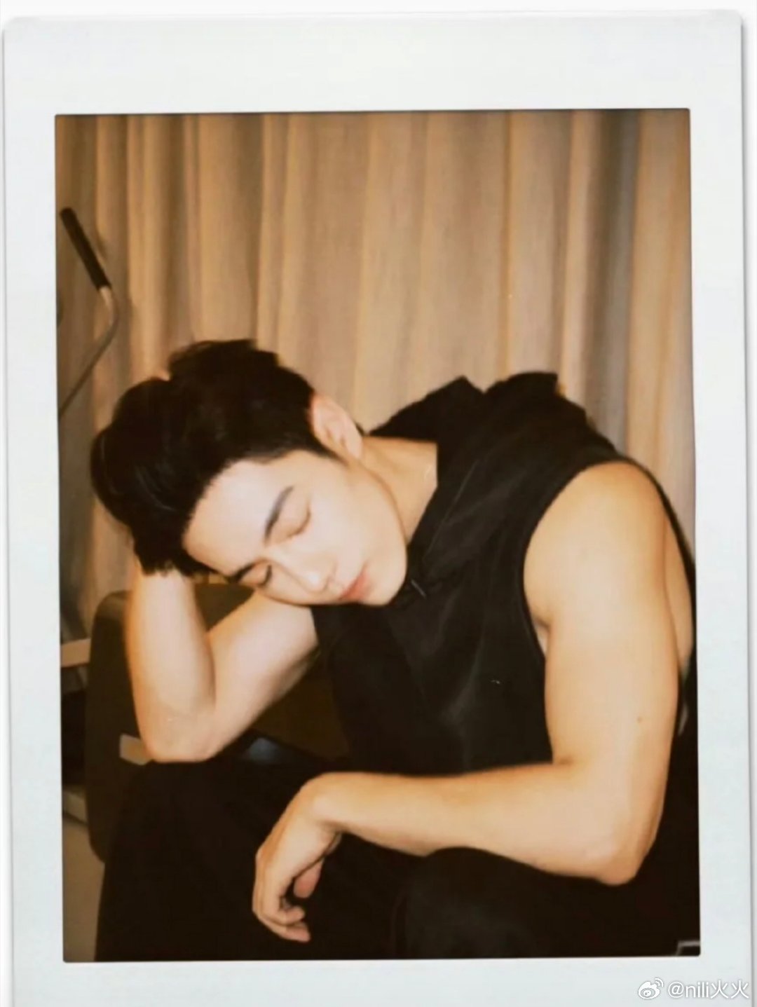 王啵一回家，就看到这样的画面……