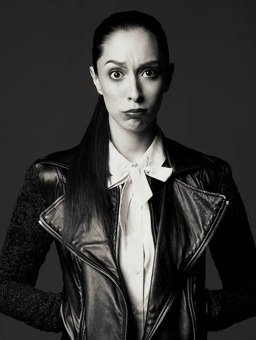 阿凡达女反派是卓别林的外孙女《阿凡达3》反派瓦琅扮演者奥娜·卓别林是查理·卓别林