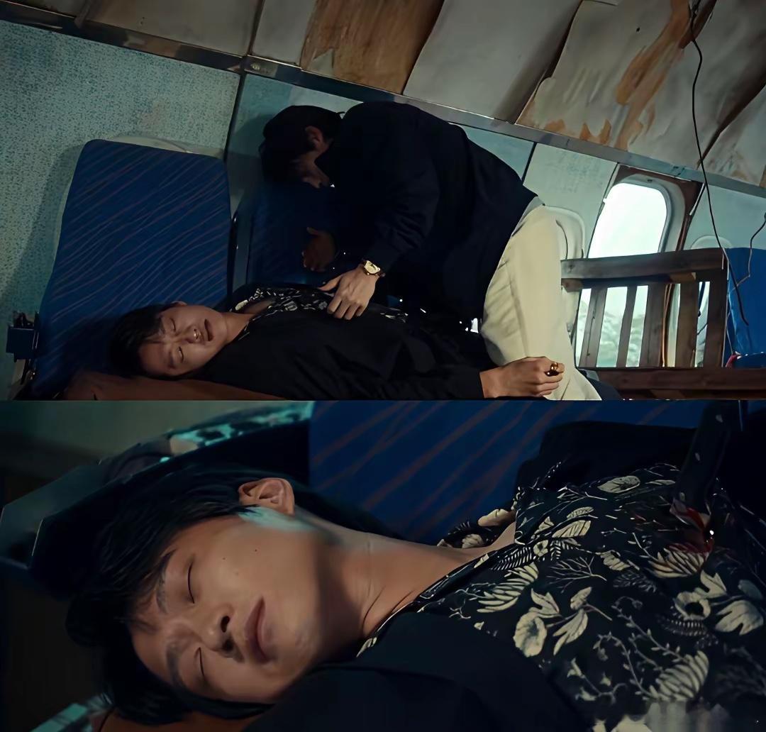 《有罪之身》这结局，真是把人看麻了。主角陆鸣，追了十几年的凶，最后自己倒在血泊里