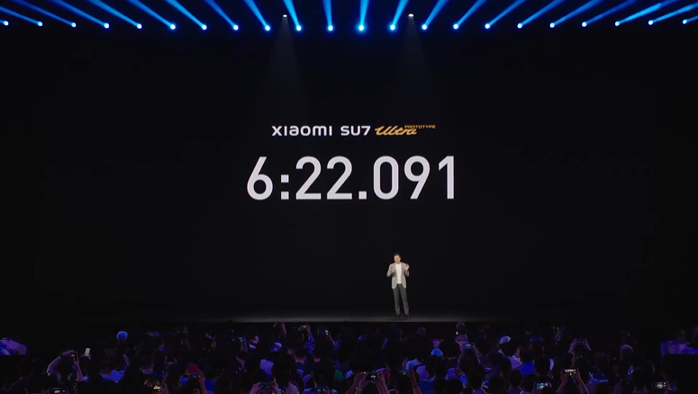 小米SU7 Ultra原型车重新跑了次纽北，新成绩是6:22.091，排名总榜前