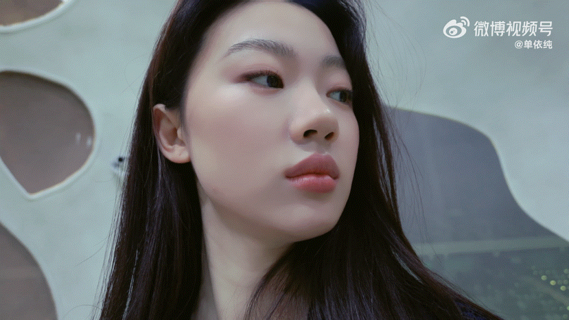 单依纯演唱会解读单依纯演唱会在说什么 单依纯的真诚在演唱会上藏不住。她不是那种会