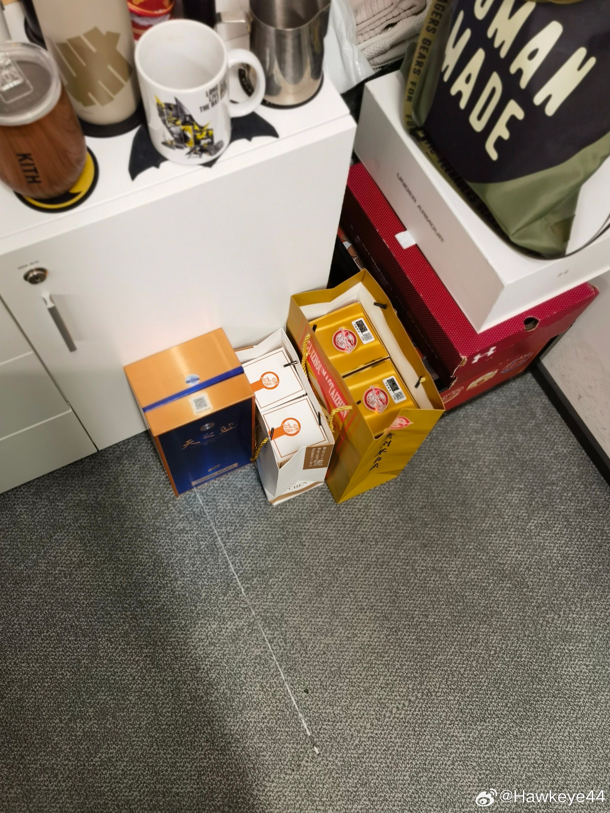 自从换了新老板，感觉成了酒鬼……mood