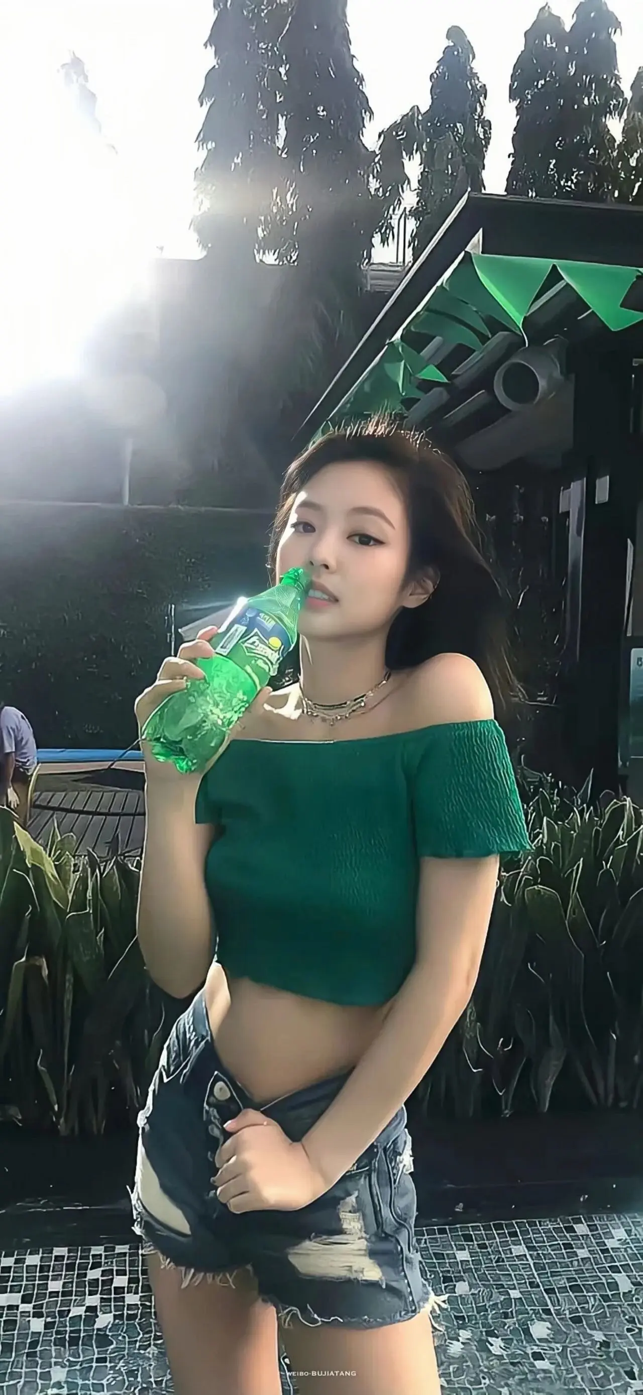 Jennie 当年这组雪碧神图真的超级出圈！