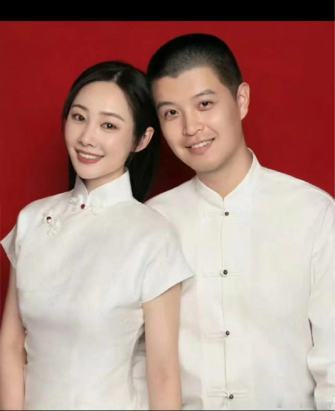 马頔李纯挑软装起争执果然真夫妻一装修就有小摩擦，为电视柜反复横跳，空隙尺寸都要较