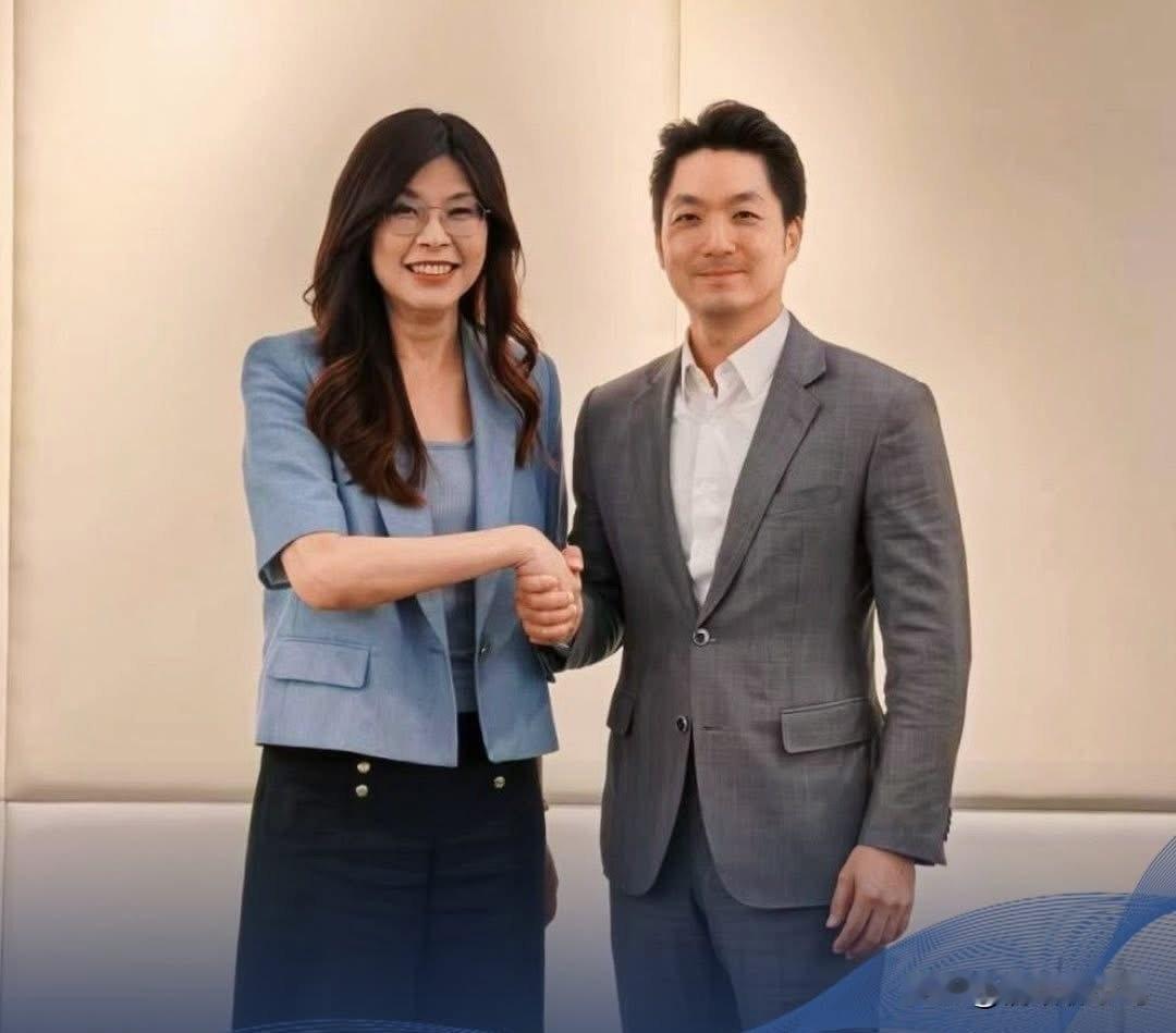 蒋万安五度避谈郑丽文站台助选，李四川回应“照党部规划”：蓝营辅选现微妙博弈

近