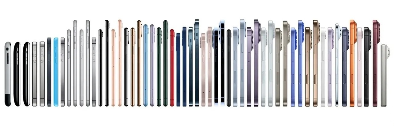 最新的iPhone全家福，苹果一共发布了55款手机。 ​​​