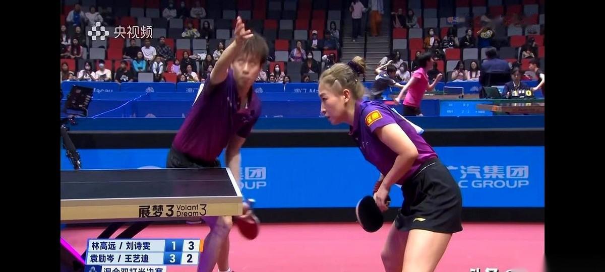 8-3领先，10-7手握局点，然后……然后就没了。
就这一局，要了命了。
啥叫兵